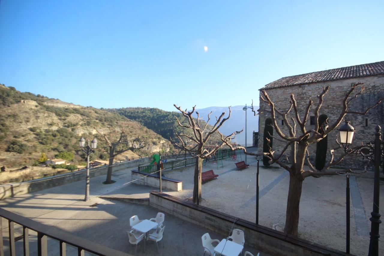 Llimiana Hostal Centre Del Montsec מראה חיצוני תמונה